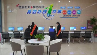 聚力建功支点 推进二次创业•局长谈优化营商环境｜县数据局党组书记、局长朱美林：围绕“高效办成一件事”  提升政务服务质效