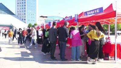 【聚力建功支点 推进二次创业】我县举办2025年武汉都市圈暨“西十”高铁沿线人力资源联盟劳务协作专场招聘会