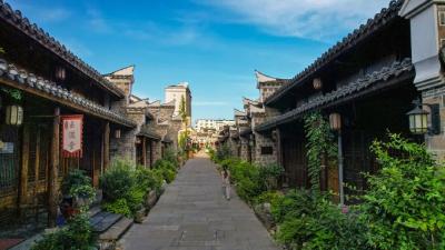 郧西双街记：老北街与七夕天街的对话