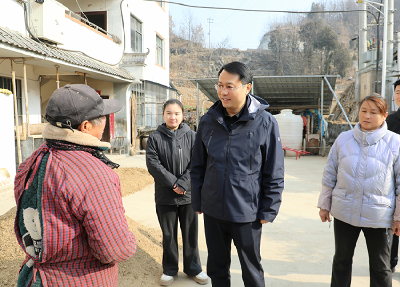 王兵：全力抬高民生底板 推动乡村全面振兴