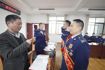 荆州举行“荆楚楷模·最美消防卫士”颁奖仪式