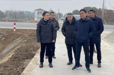 李平现场调研太湖港水系生态修复工程，推动项目建设