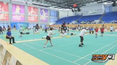 谁“羽”争锋！湖北省第十二届高等职业院校教职工羽毛球赛在荆州开赛