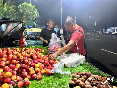 石首：夏夜经济点燃城市“烟火气”