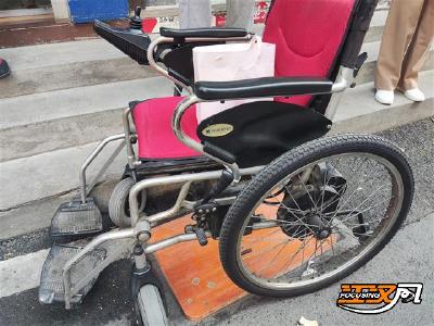 热心市民捐电动轮椅 有需要请联系