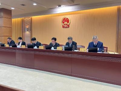 荆州市六届人大常委会召开第十四次会议