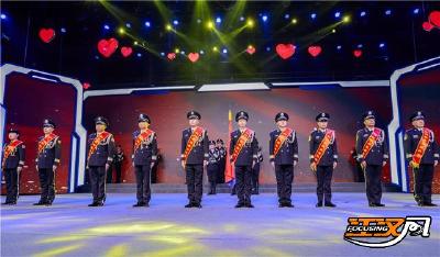 向人民报告！荆州市举行庆祝第四个中国人民警察节荣誉典礼