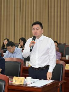 省政协委员陈凌：发挥专业优势，为法治社会建设贡献力量