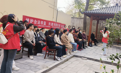 荆州区四机社区开展“维护合法权益 共建和谐社区”普法活动