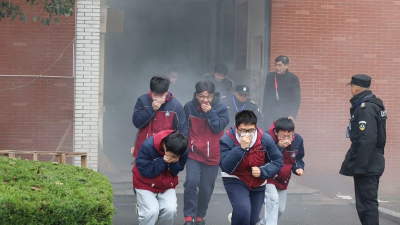 “蓝朋友”开讲啦！监利消防走进校园上好“开学第一课”