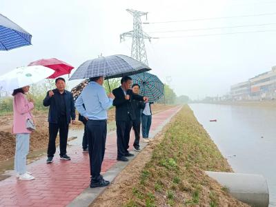 荆州市供销社调研“清渠洁岸·共同缔造”活动开展情况