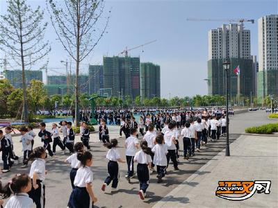 荆州市教育局：聚力双减 活力校园促成长