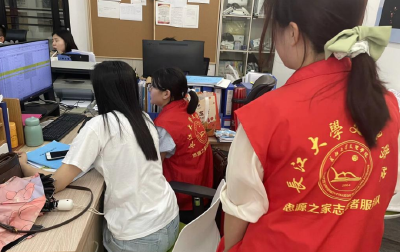 长江大学文理学院志愿者与文庙社区联合开展落实“一标三实”工作