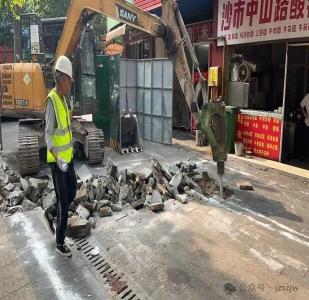 建三级隔油池 安装油水分离设备 荆州餐饮污水处置出“新招”