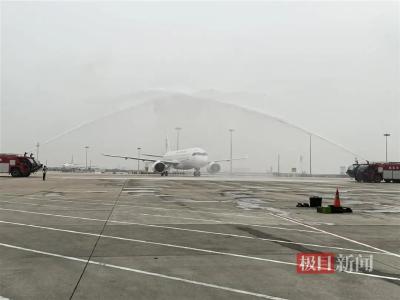 东航C919执飞汉沪快线，为首架实现空中局域网的国产大飞机