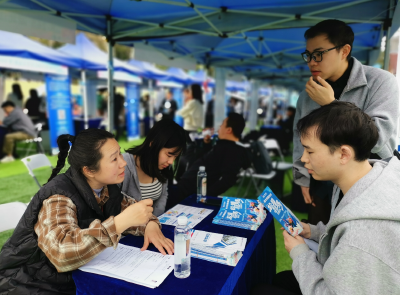 珞樱有约 “职”为你来！荆州市组团赴武汉大学揽才