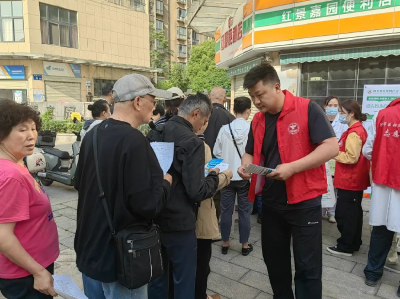 沙市区胜利街道：爱心义诊送健康 禁毒宣传入人心
