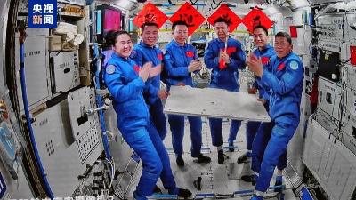 明天回家！