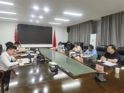 周汉中调研荆州经开区政府债务管理工作