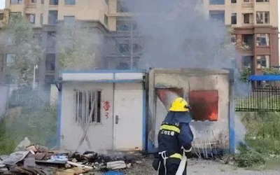 充电器不拔  安全隐患大