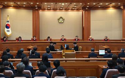 尹锡悦被罢免总统职务 