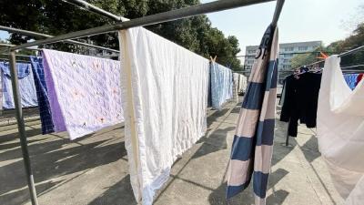 悄悄告诉你！晒被子的最佳方式是......