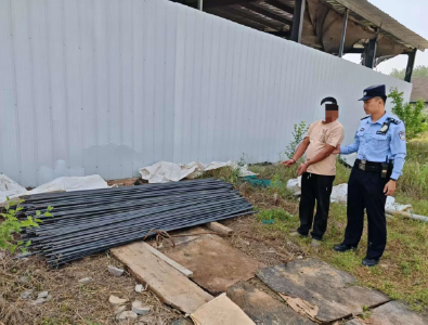荆州区警方速破工地钢筋盗窃案，半小时抓获“内鬼”员工