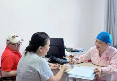 跨越太平洋，周女士回公安成功手术