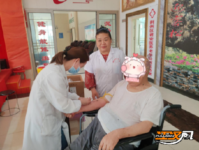 荆州区城南街道社区：健康体检进养老院 关爱老人暖人心
