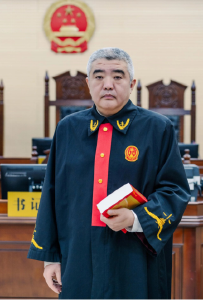 荆州一法官获最高院通报表扬