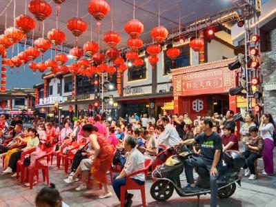 荆州新时代文明实践文艺志愿服务主题文艺演出精彩上演