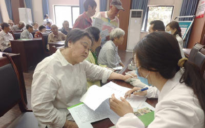 荆州区城南社区开展宣教及义诊活动