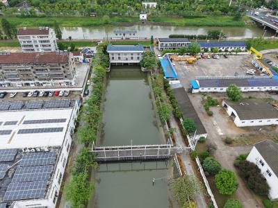 荆州泵站多举并措投入强降雨排涝