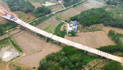 武松高速公路松滋段全幅贯通