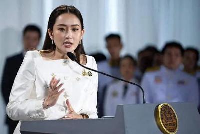 被要求罢免，泰国总理佩通坦道歉