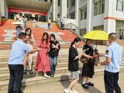 筑牢校园安全防线  厚植诚信经营沃土 荆州市市场监管局开展诚信经营宣传进校园