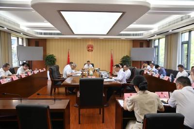 荆州市人大常委会党组（扩大）会议暨党组理论学习中心组集体（扩大）学习举行