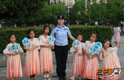 当非遗漆扇剪纸遇上禁毒反诈，松滋警方宣传活动“走新”