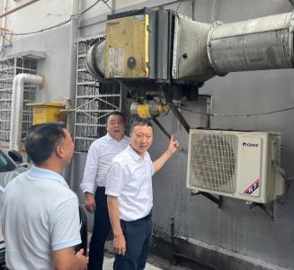 杨运春带队调研中心城区餐饮服务业油烟污染防治工作