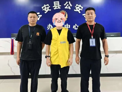 深夜广告“辣眼”，公安县警方精准揪出“贴纸客”