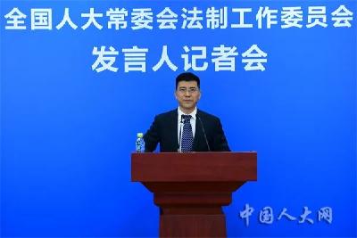 法律拟规定：14-16周岁一年内二次以上违反治安管理的，依法拘留