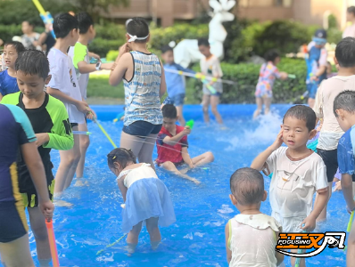 沙市区天井渊社区：夏日水枪大作战 共筑清凉邻里情