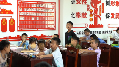 “职”愿同行 “劳”育未来 | 杨场社区联合荆州职业技术学院七彩假期“爱心托管班”开班