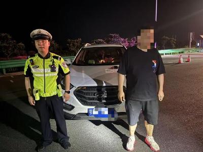 驾照过期四年仍上路 无证驾驶终被查