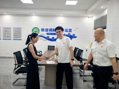 江陵郢都和风调解室：典故润心 工伤纠纷终和解