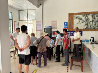 优化营商环境丨沙市人社：周末上门办三代社保卡获赞 便民服务暖人心