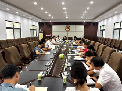 荆州市政协组织召开机关年轻干部座谈会