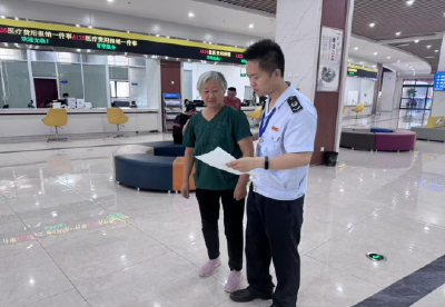 监利市税务局：特殊群体遇难题 “陪办”服务暖人心