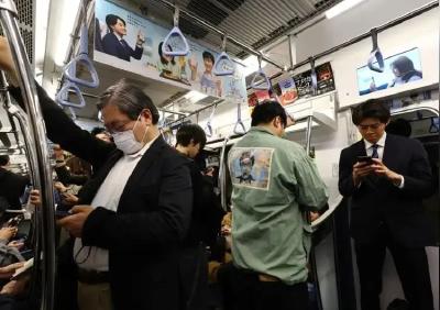 每天刷手机不能超过2小时！日本第一部针对电子产品的地方法规来了
