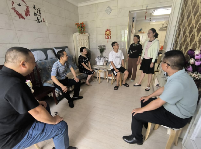 石首市总工会：“金秋助学”暖人心 助力学子启新程